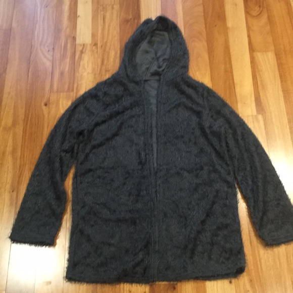 Fuzzy Fur Hooded Jacket sweater - Picture 4 of 8